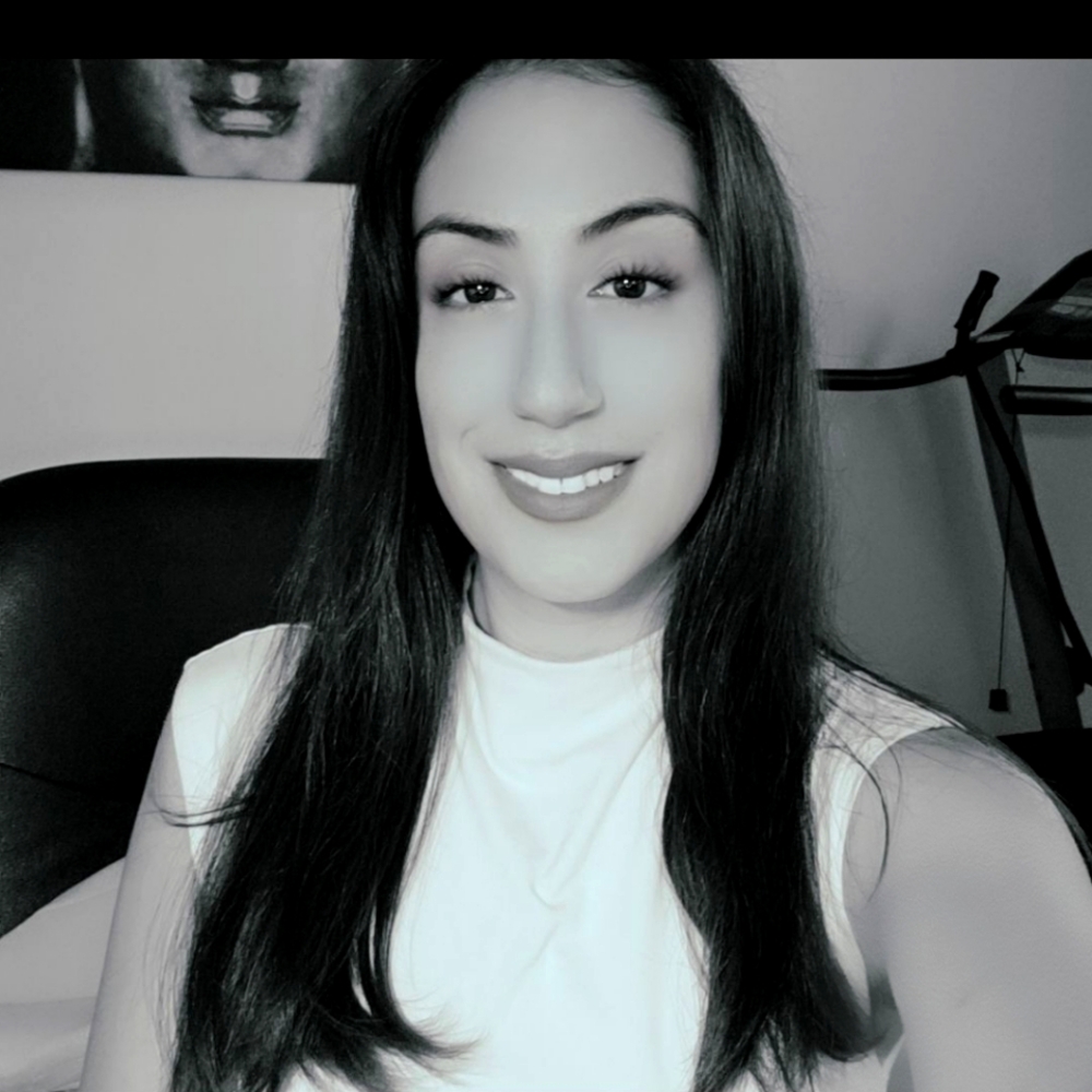 Meet your Posher, Andrea